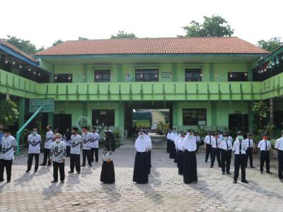 Upacara Peringatan Hari Guru Nasional